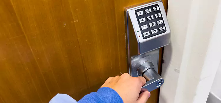 Why Choose Us for Your Keypad Lock Needs in Mountlake Terrace, WA?
